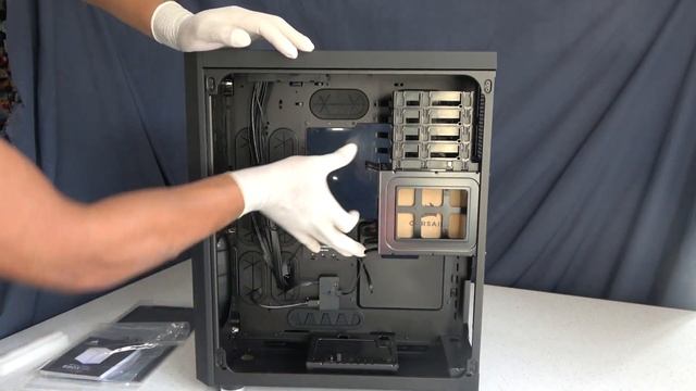 Unveiling the STUNNING CORSAIR Crystal Series 680X RGB Glass Computer Case! смотреть онлайн