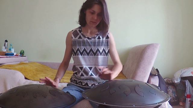 Музыка язычкового барабана. Tonguedrum music смотреть онлайн