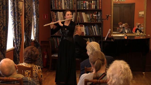 Сен-Санс. Интродукция и Рондо каприччиозо / Camille Saint-Saens. Introduction et Rondo Capriccioso смотреть онлайн