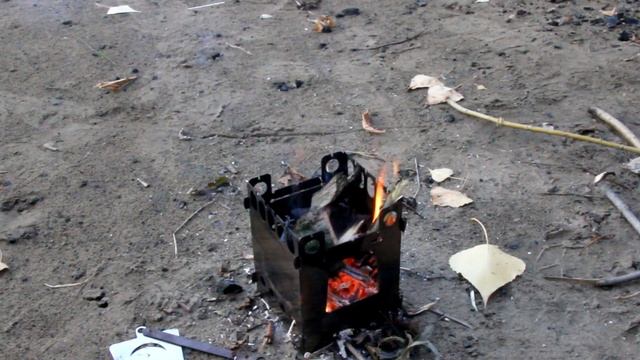 Советский армейский котелок и складная печь щепочница. смотреть онлайн