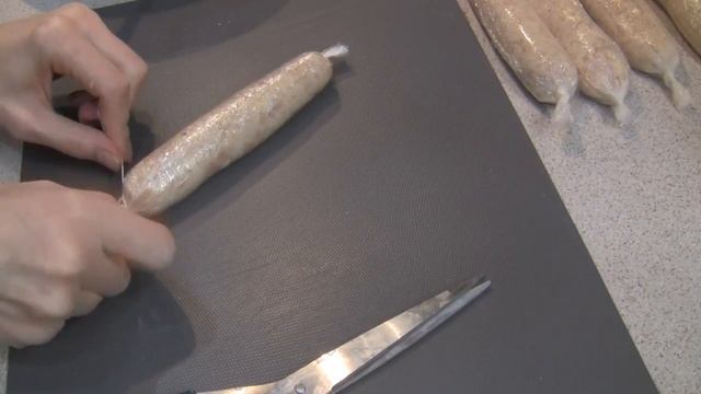 ДОМАШНИЕ КУРИНЫЕ СОСИСКИ БЕЗ ОБОЛОЧКИ.ТЕСТИРУЮ ФОРМУ ДЛЯ СОСИСОК С АЛИЭКСПРЕСС, смотреть онлайн