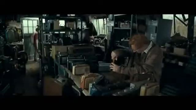 ГП и ДС I Удаленные сцены: Рон с отцом в Норе (рус.сабы)