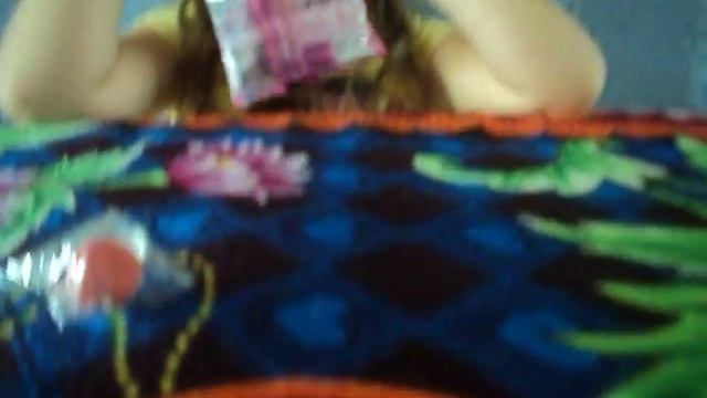 Открываем подарки "прикольные Колечки. смотреть онлайн