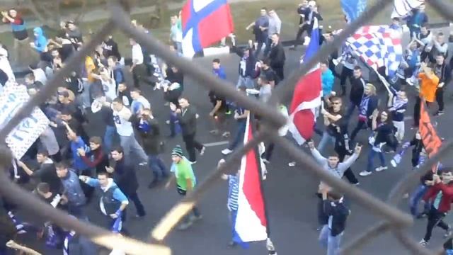 Воронеж лучше всех!!! Проход фанатов Факела(г.Лиски 21.09.14) смотреть онлайн