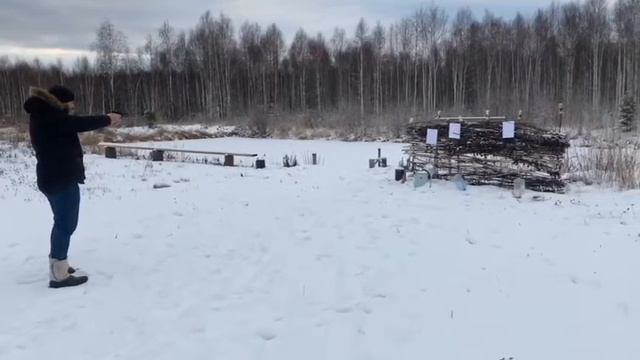 Снежные пострелухи из пистолета Макарова по каске ОООП #оружие #оружиероссии  #оружиерф