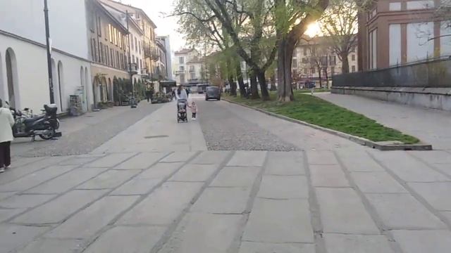 Милан. Скверы. Парки. Улицы смотреть онлайн
