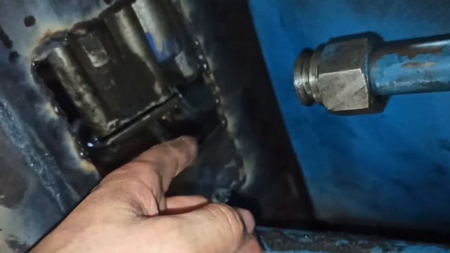 закрепил распределитель в новой кабине т40 смотреть онлайн