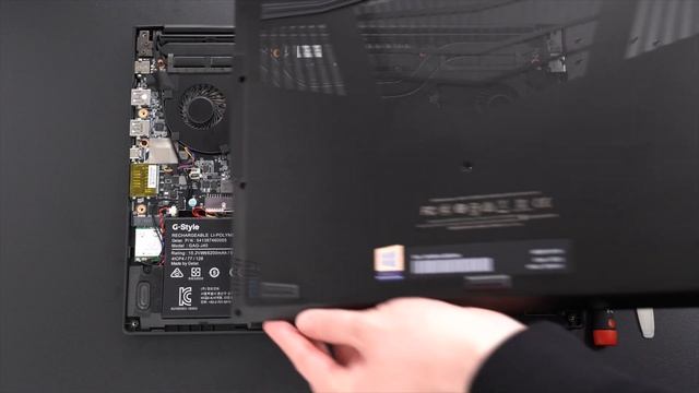 [How To] AERO 15 RAM Upgrade Tutorial смотреть онлайн