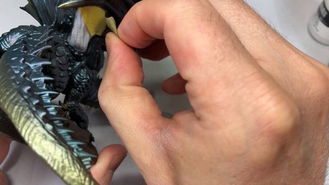 Painting a 3D Printed Green Dragon | Chameleon Colorshift Paints смотреть онлайн