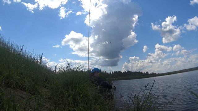Вот это рыбалка. Ловлю карася на озере. Клёв супер. смотреть онлайн