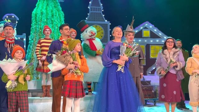 Финал спектакля «ЛЕДИ СОВЕРШЕНСТВО» 06.03.2022. 12:00 смотреть онлайн