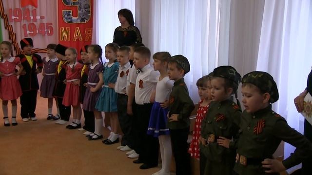 День Победы !!! Луганск 09.05.2019. Детский сад №129. смотреть онлайн