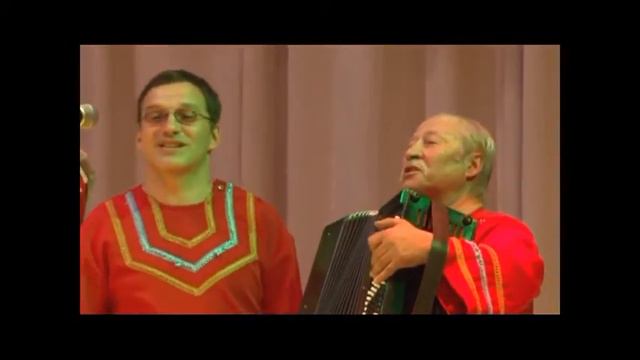 Ромашка белая - Отец и сын Осиповы и Клёмовский хор смотреть онлайн