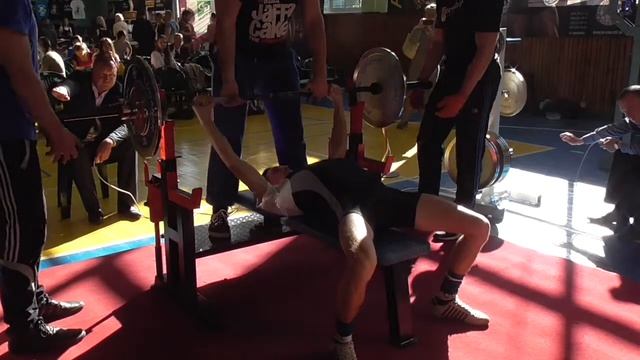 165 Сутулин Игорь. ПОПЫТКА. Жим лежа 70 кг. Кубок Украины 2015 (UPC) смотреть онлайн