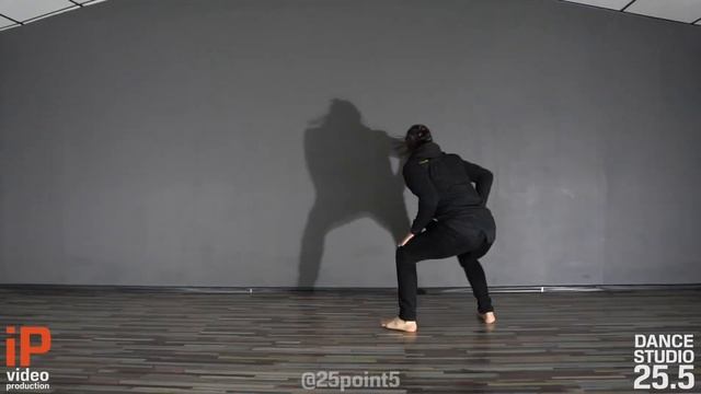 Contemporary by Mikhail Garipov || Dance Studio 25.5 смотреть онлайн