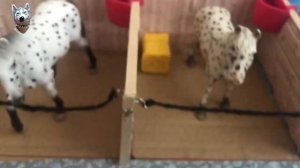 Обзор на самодельную конюшню для Шляйх лошадей