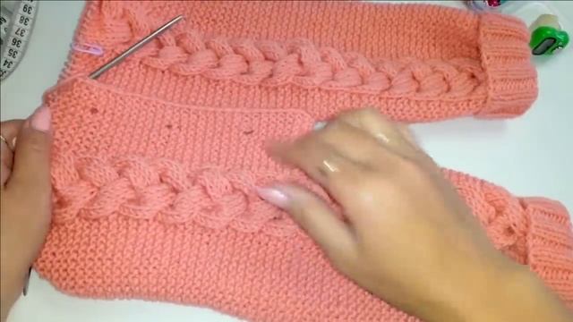 ПОПУЛЯРНЫЙ наряд, для малышей//Комбинезон спицами "МИШКА" // Мастер Класс.Возраст от 6 месяцев. смотреть онлайн