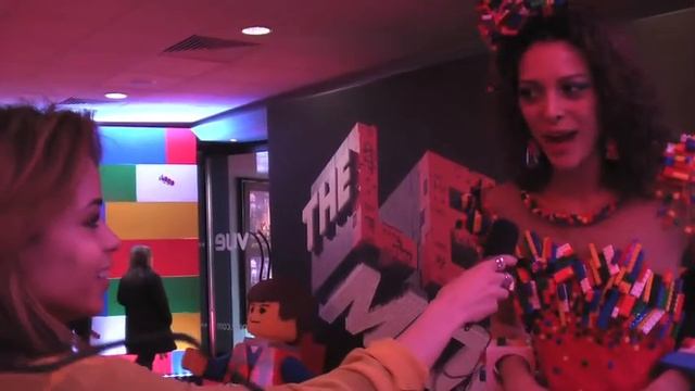 Gala: Bill Bailey, Kevin Adams, Kate Garraway | The Lego Movie (The Fan Carpet) смотреть онлайн