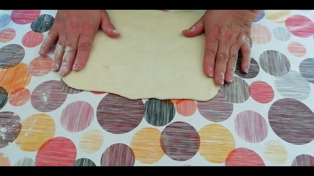 Булочки с корицей и сахаром на дрожжевом тесте смотреть онлайн