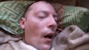 Вот это храп !!! храпит настоящий мужик !!!