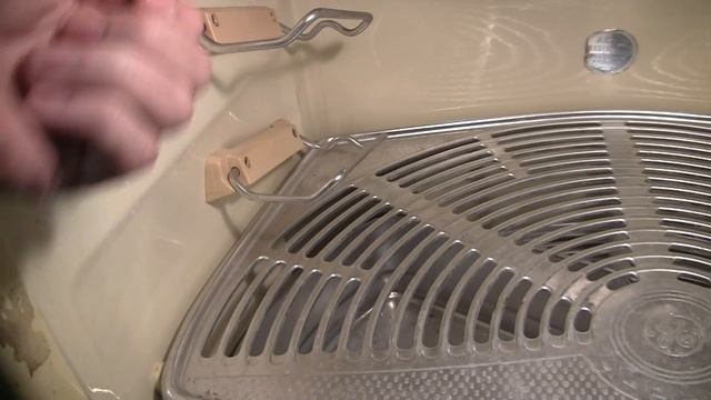 1954 GE fridge with REVOLVING SHELVES! смотреть онлайн