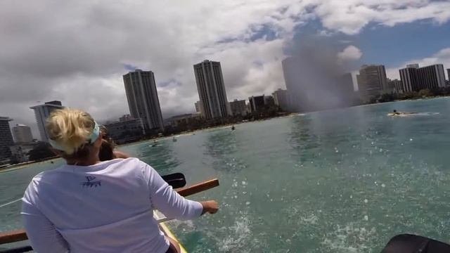 Waikiki Canoe Outrigger смотреть онлайн