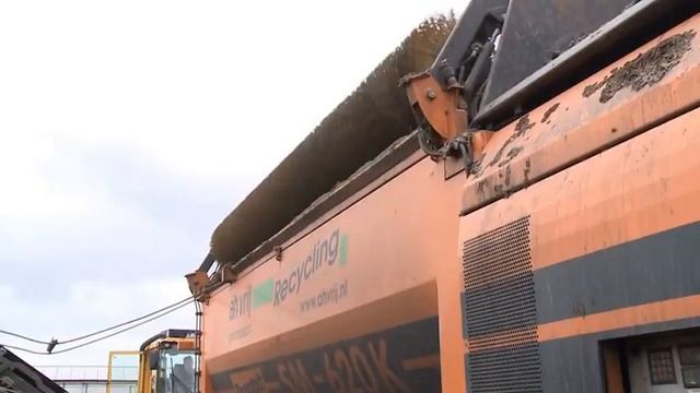 Барабанный грохот Doppstadt SM 620 K - очистка песка смотреть онлайн