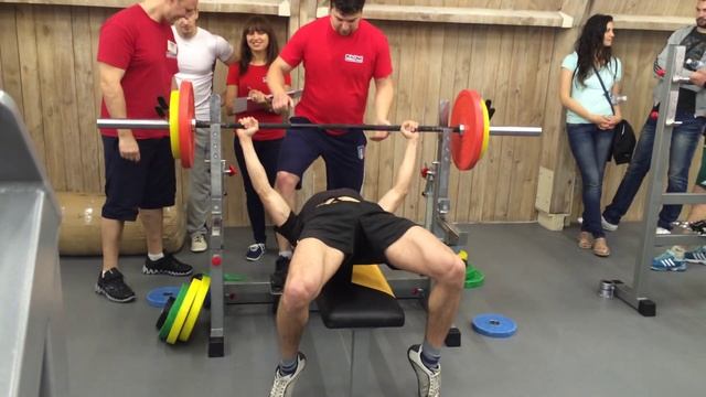Жим лёжа 100 кг. Собственный вес 69 кг. смотреть онлайн