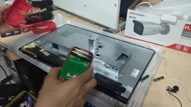 เปลี่ยนถ่านมัลติมิเตอร์ UNI-T รุ่น UT33A смотреть онлайн