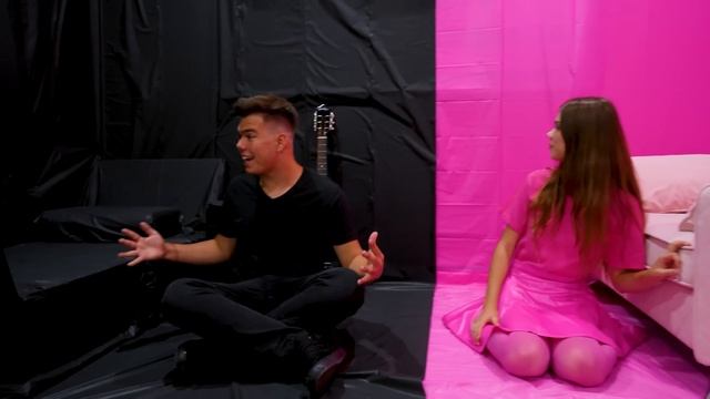 Nastya Artem 100 Mystery Buttons But Only One Lets You Escape challenge смотреть онлайн