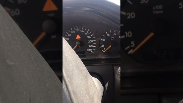 Mercede E200 1997 Model W210 Yedek Anahtar Yapıldı. смотреть онлайн