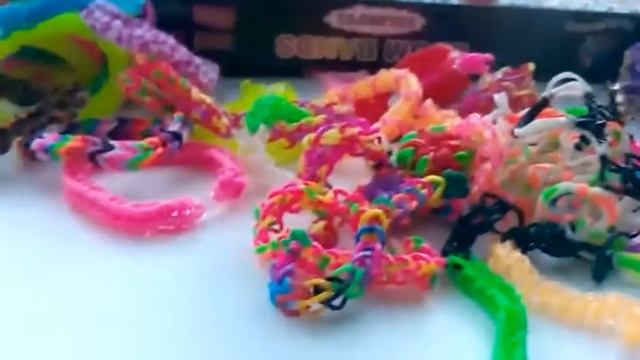 Видеообзор Loom Bands Rainbow Loom смотреть онлайн