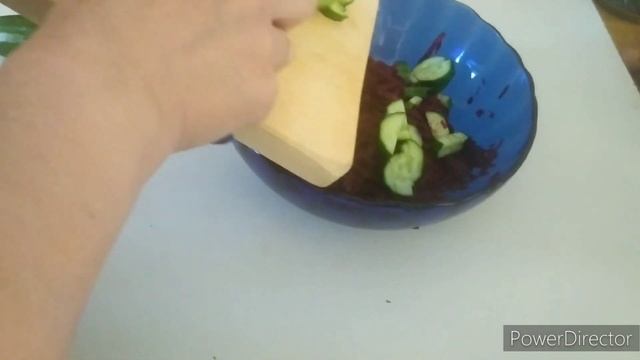 Салат свекла, огурец , яйцо смотреть онлайн