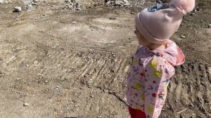 Фаст Сергей САМ управляет ЭКСКАВАТОРОМ !!! Наш первый опыт ВЛОГ