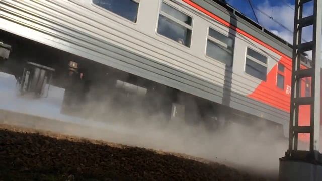 ШОК! Поезд по камням смотреть онлайн