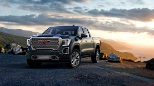 Противостояние Роскошных ПИКАПОВ GMC Sierra Denali 2019 vs 2019 RAM 1500