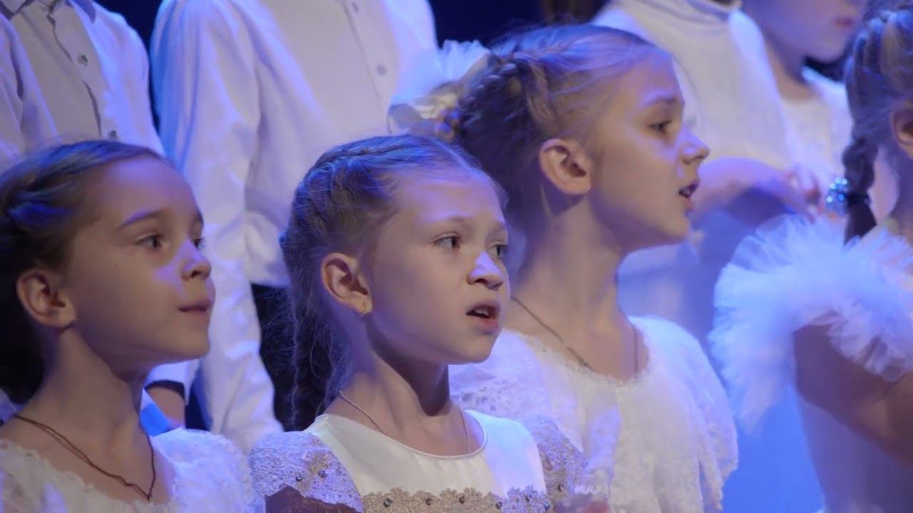 Вы, ангелы, к нам летите скорей. Немецкая рождественская песня. смотреть онлайн