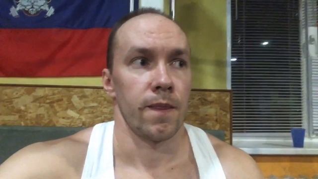 Есть рекорд! 130 кг в военном жиме лёжа пожаты. Массонабор натурала и актуальная форма смотреть онлайн