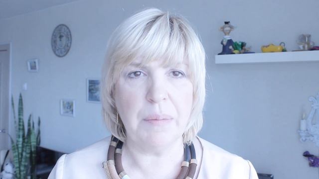 Что можно сказать про любителей фиолетового, коричневого, серого и черного? смотреть онлайн