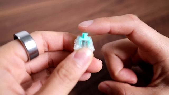 This gaming keyboard will instantly make you better смотреть онлайн