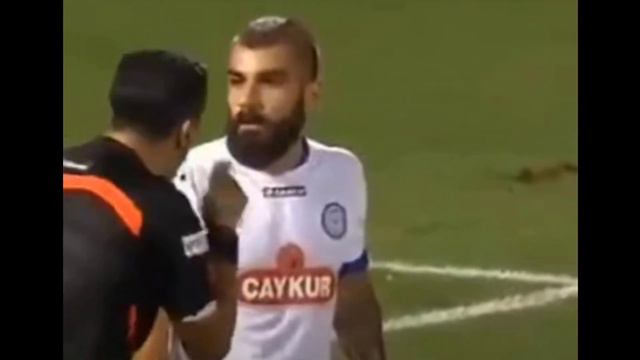 DÜNYANIN EN ENTERESAN LİGİ: SÜPER LİG смотреть онлайн