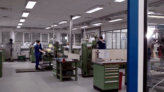 Corporate Video Eberhard Tool Technology (English) смотреть онлайн