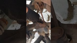 Замена колодок без компьютера на примере Фольцваген Тигуан