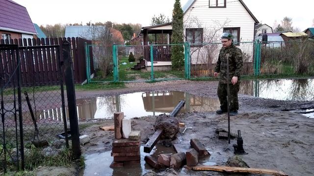 Делаю ворота сварка и вытаскиваю забетонированный столб