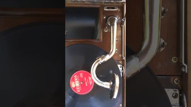 Frankie Yankovic And His Yanks – Gerald's Polka смотреть онлайн