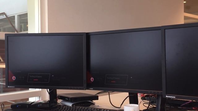 qt4(Right) vs qt5(Left) смотреть онлайн