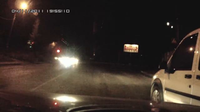 2011-11-04, Проезд на красный свет смотреть онлайн