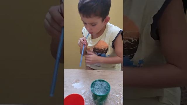 Упражнения на развитие речевого выдоха. 1 этап с помощью трубочки. смотреть онлайн