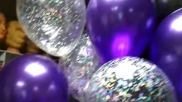 Прозрачные шары с серпантином + черные и фиолетовые. Ставрополь Мир Шаров. смотреть онлайн