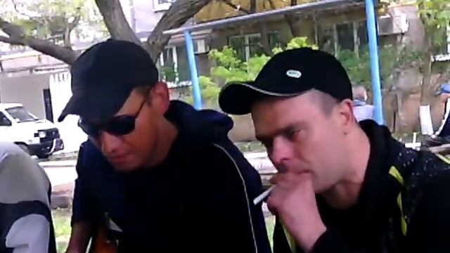 Сгорая, Плачут Свечи смотреть онлайн